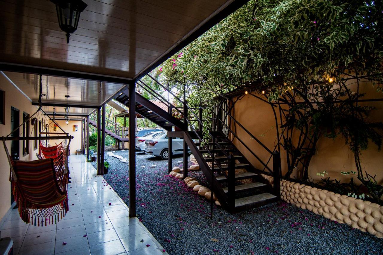 Roxy'S Bed & Breakfast 博卡奇卡 外观 照片
