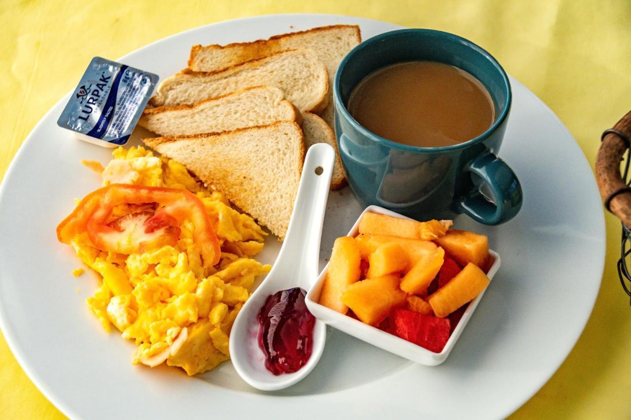 Roxy'S Bed & Breakfast 博卡奇卡 外观 照片
